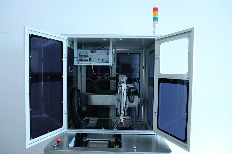 南京自動(dòng)點(diǎn)膠機(jī)廠家