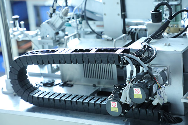 深圳全自動高速點膠機(jī)廠家