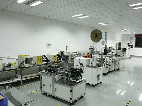 精密全自動(dòng)點(diǎn)膠機(jī)廠家