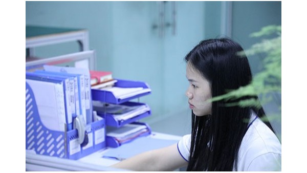 快干膠點(diǎn)膠機(jī)