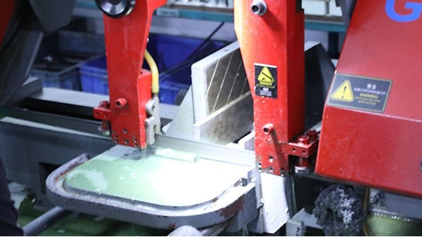 在線式自動點(diǎn)膠機(jī)