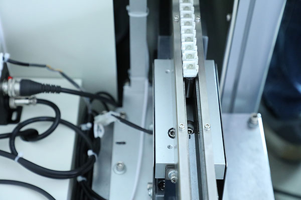 桌面型點(diǎn)膠機(jī)廠家