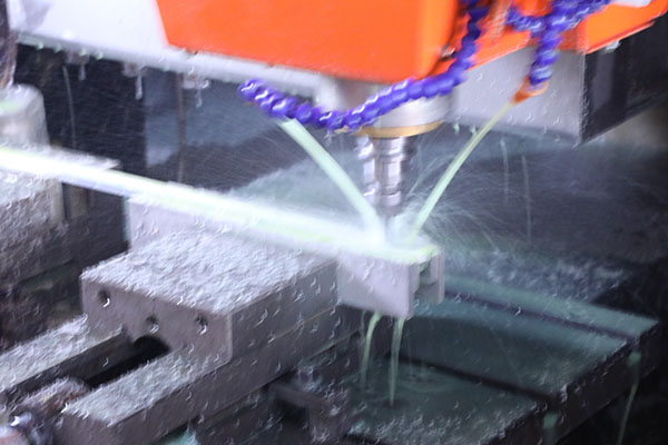 深圳自動點膠機設(shè)備