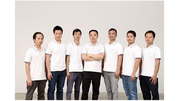 全自動(dòng)點(diǎn)膠機(jī)廠