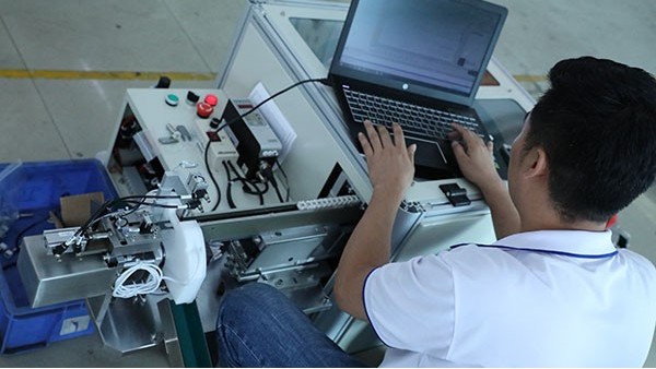 自動(dòng)灌膠機(jī)