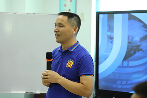 深圳三軸點(diǎn)膠機(jī)廠家