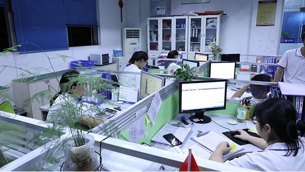 自動點(diǎn)膠機(jī)