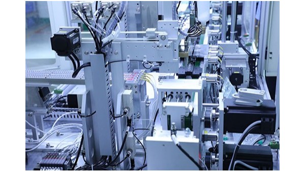 自動(dòng)點(diǎn)膠機(jī)