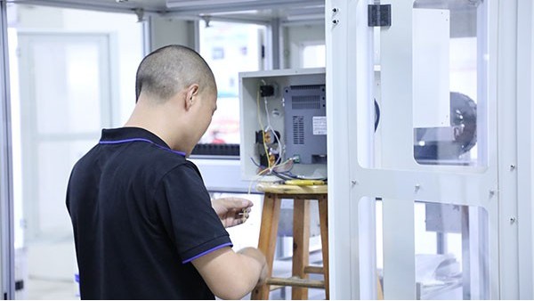 手動(dòng)點(diǎn)膠機(jī)廠家