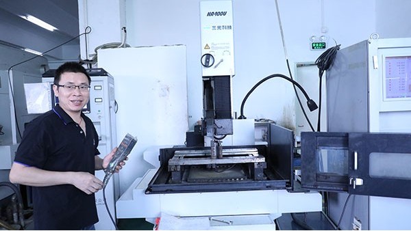 點(diǎn)膠機(jī)控制器廠家