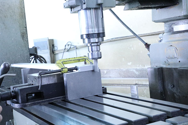 南京自動點膠機(jī)廠家