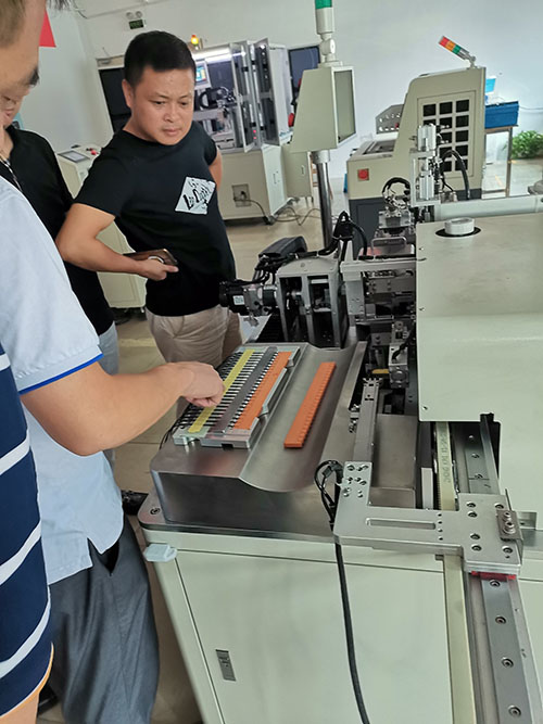 控制器自動點膠機(jī)客戶