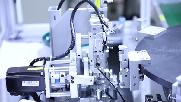 深圳點膠機設(shè)備