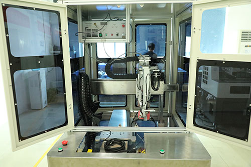 三軸自動點(diǎn)膠機(jī)廠家