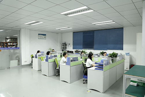 深圳全自動(dòng)灌膠機(jī)廠家