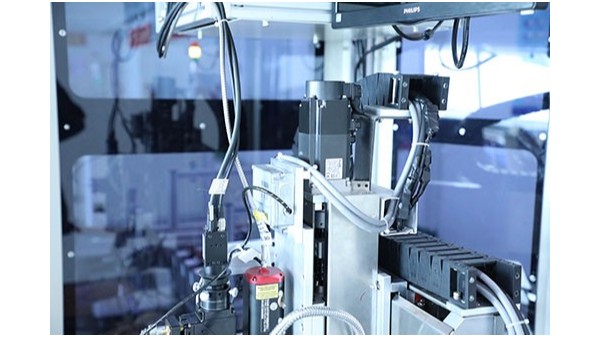 全自動視覺點(diǎn)膠機(jī)