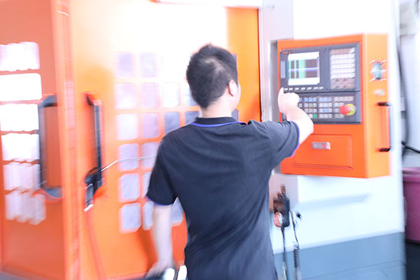 深圳四軸旋轉(zhuǎn)點膠機廠家