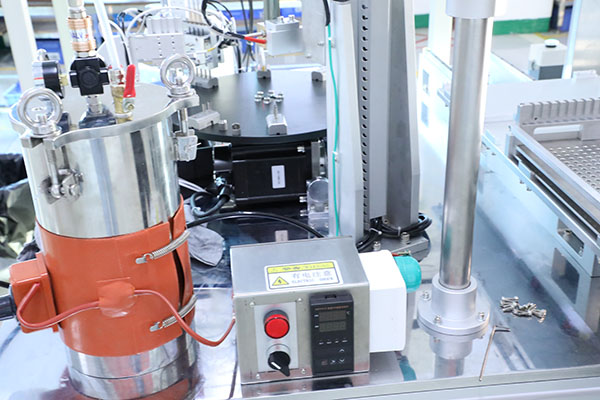 點(diǎn)膠機(jī)什么牌子好