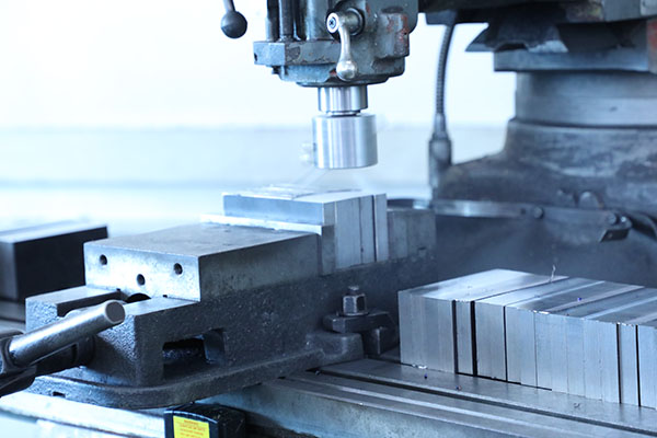 深圳知名點膠機生產(chǎn)廠家